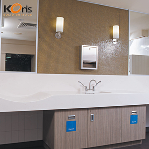 Paneles de pared de piedra de baño acrílicos fáciles de limpiar de superficie sólida Koris